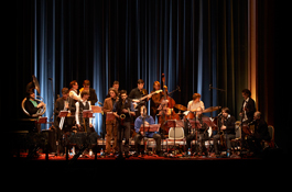 Lauer Large - Less Beat More!